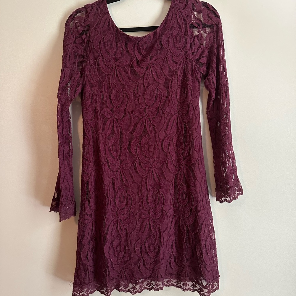 Women’s maroon dress